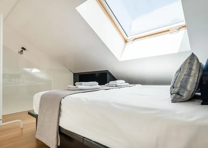 Marvellous Penthouse With Terrace & Cathedral Views By Rems