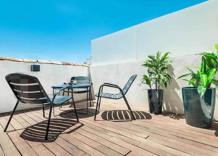 Marvellous Penthouse With Terrace & Cathedral Views By Rems